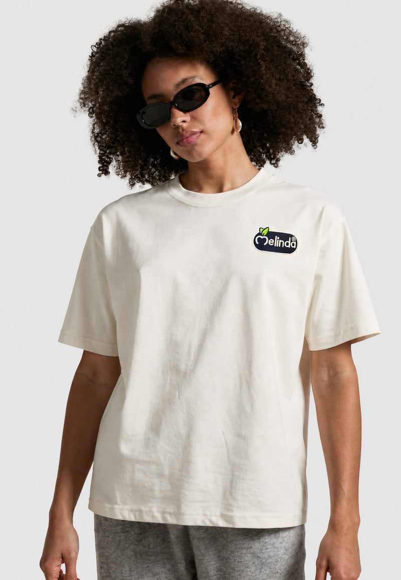 T-shirt Melinda Collection, color crema, modello donna, dettaglio ravvicinato