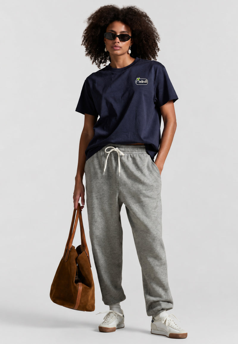 T-shirt Melinda Collection, blu, modello donna, indossato per intero