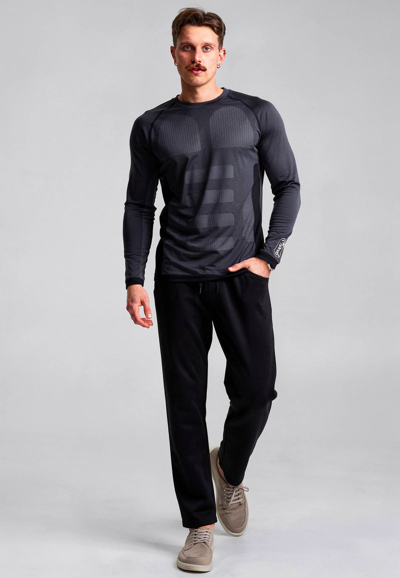Maglia Termica Melinda Thermo Active, modello uomo, indossato per intero