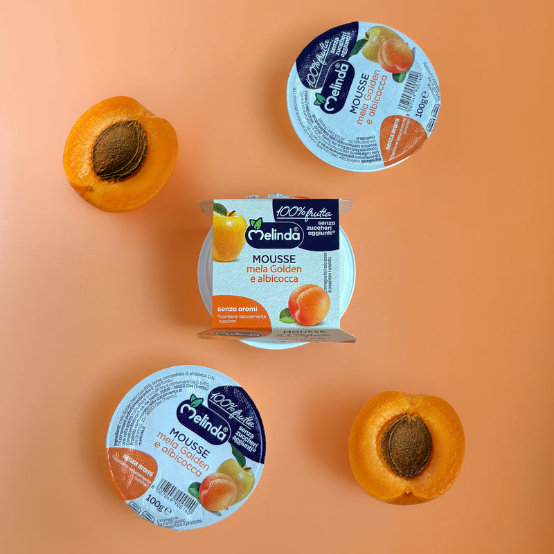Vasetti di mousse di frutta Melinda gusto albicocca con frutta fresca